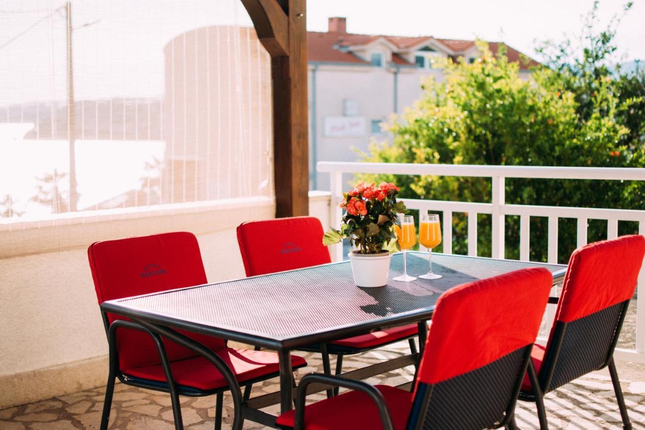Apartment Franic Подстрана Экстерьер фото