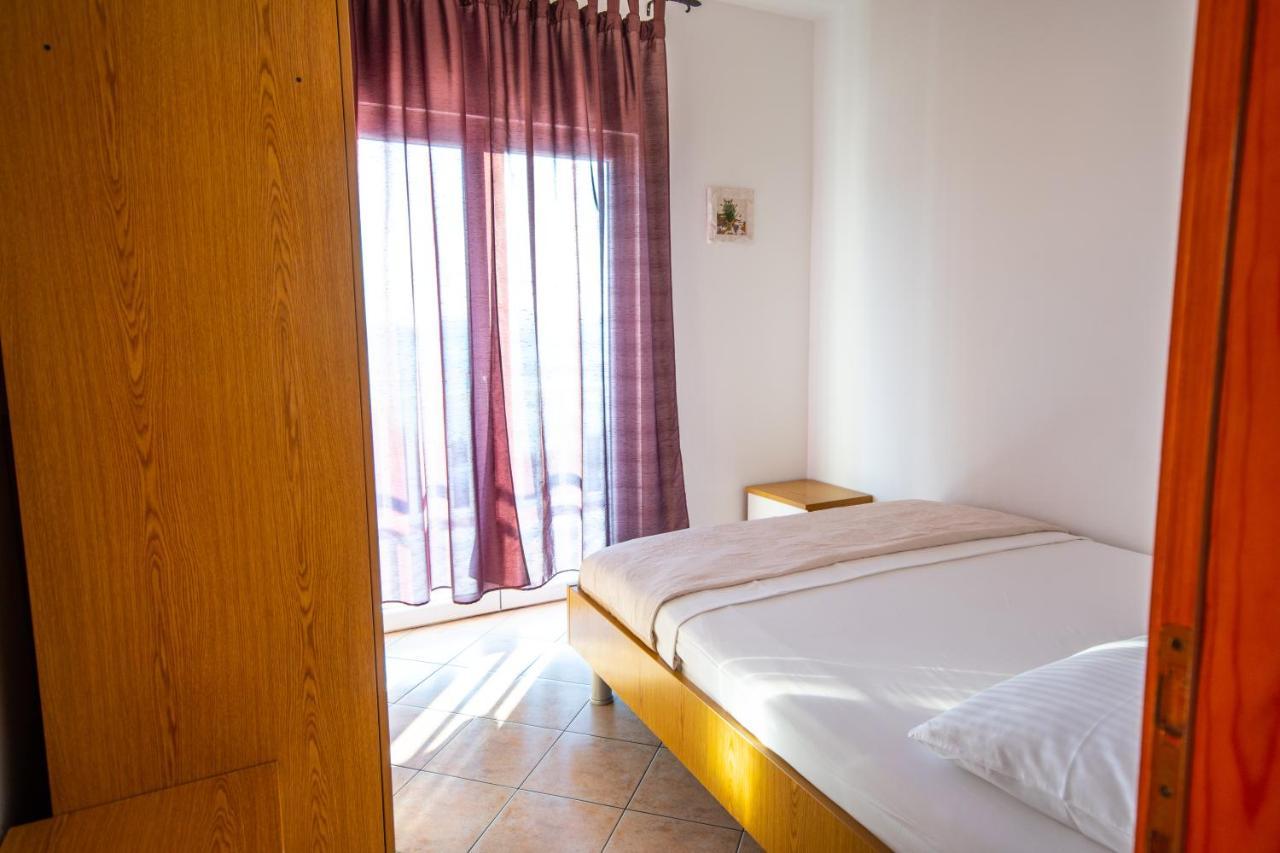 Apartment Franic Подстрана Экстерьер фото